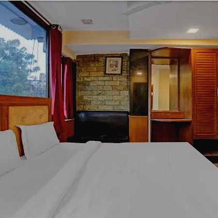 Oyo 75948 Hotel Tushar Continental New Delhi Eksteriør billede