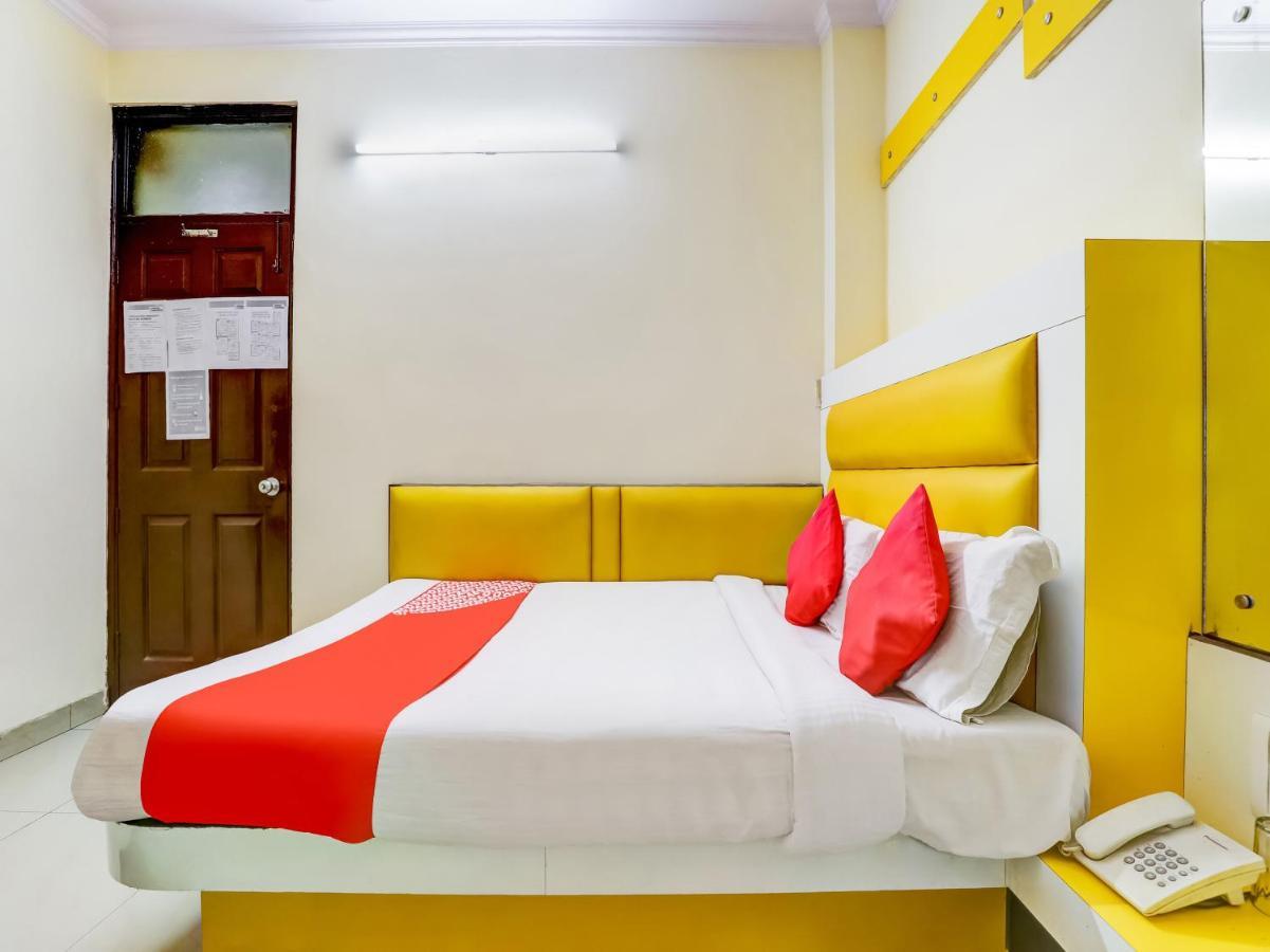 Oyo 75948 Hotel Tushar Continental New Delhi Eksteriør billede