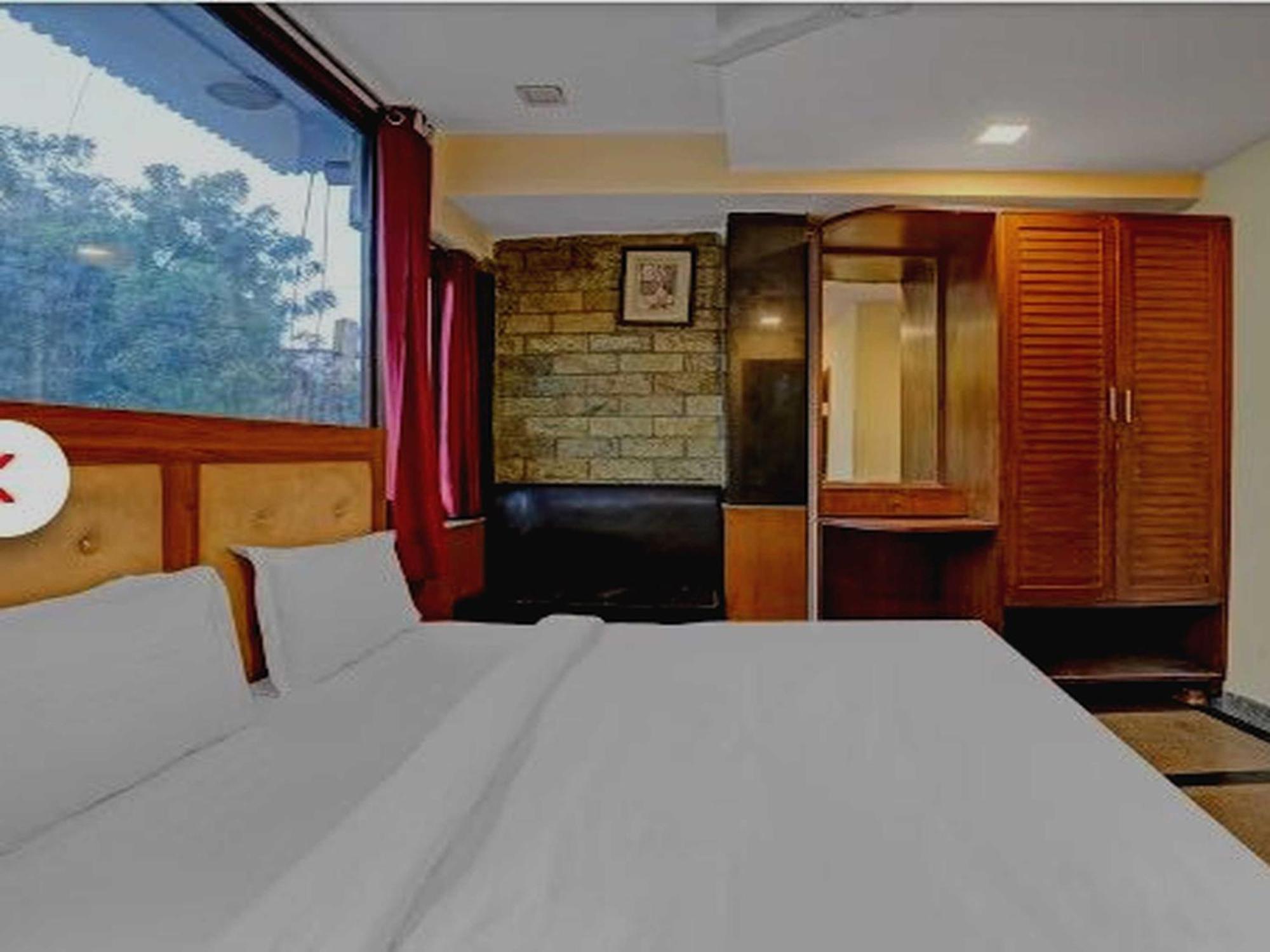 Oyo 75948 Hotel Tushar Continental New Delhi Eksteriør billede