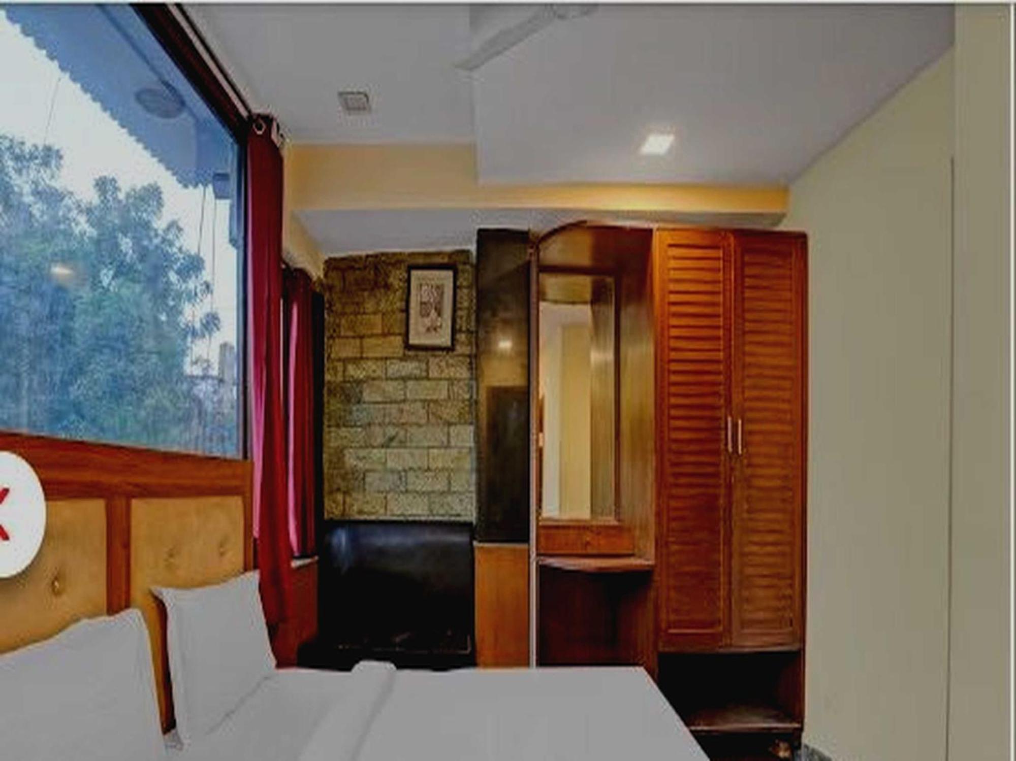 Oyo 75948 Hotel Tushar Continental New Delhi Eksteriør billede
